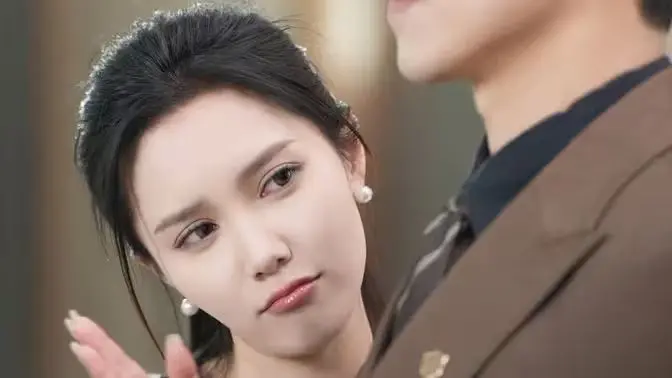 钻石富豪来相亲：当硬汉遇上拜金女，一场啼笑皆非的“财富”与“真心”大作战！